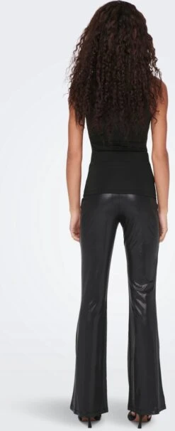 ONLY ONLEA S/L 2-WAYS FIT TOP JRS NOOS Dames - Maat M 13 ONLY ONLEA S/L 2-WAYS FIT TOP JRS NOOS Dames - Maat M -Only 489x1200 2