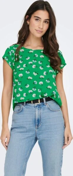 Only T-shirt Onlvic S/s Aop Top Noos Ptm 15161116 Green Bee/medium Son Dames Maat - 44 -Only 496x1200 10