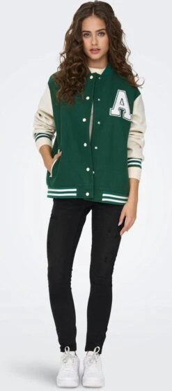 ONLY ONLSILJA LIFE BOMBER JACKET CC OTW Dames Jas - Maat XL 15 ONLY ONLSILJA LIFE BOMBER JACKET CC OTW Dames Jas - Maat XL -Only 530x1200 1