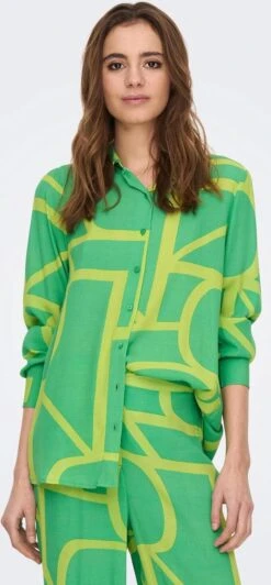 Only Blouse Onlava L/s Oversized Shirt Ptm 15283399 Kelly Green Dames Maat - L -Only 557x1200 2