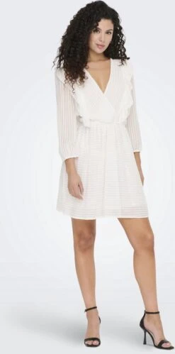 ONLY ONLLONDON 3/4 RUFFLE DRESS NOOS WVN Dames Jurk - Maat L 14 ONLY ONLLONDON 3/4 RUFFLE DRESS NOOS WVN Dames Jurk - Maat L -Only 594x1200