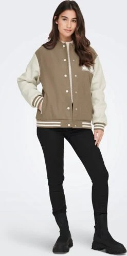 ONLY ONLSILJA LIFE BOMBER JACKET CC OTW Dames Jas - Maat L 15 ONLY ONLSILJA LIFE BOMBER JACKET CC OTW Dames Jas - Maat L -Only 595x1200