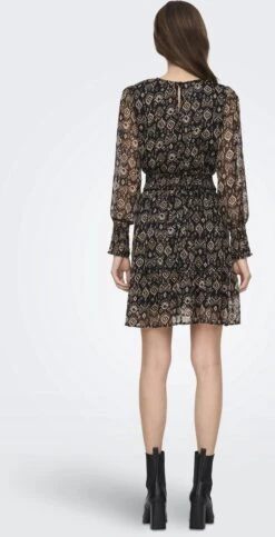 ONLY ONLISLA L/S SMOCK DRESS PTM Dames Jurk - Maat M 10 ONLY ONLISLA L/S SMOCK DRESS PTM Dames Jurk - Maat M -Only 614x1200