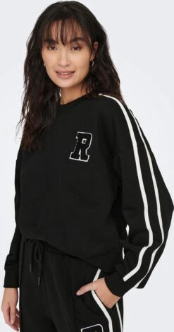 Only Trui Onlselina L/s O-neck Swt 15280427 Black/r Dames Maat - S -Only 631x1200