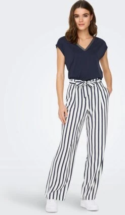 ONLY ONLFREE S/S MODAL STITCH TOP JRS Dames Top - Maat L -Only 696x1200 3