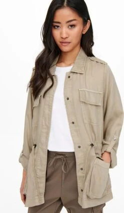 ONLY ONLKENYA LIFE UTILITY JACKET CC OTW Dames Jas - Maat L 19 ONLY ONLKENYA LIFE UTILITY JACKET CC OTW Dames Jas - Maat L -Only 699x1200