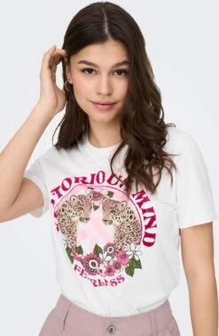 Only T-shirt Onllenni Reg S/s Wild Top Box Jrs 15290640 Cloud Dancer/victorious Dames Maat - L 11 Only T-shirt Onllenni Reg S/s Wild Top Box Jrs 15290640 Cloud Dancer/victorious Dames Maat - L -Only 785x1200