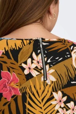 ONLY CARMAKOMA CARLUXODA SS TUNIC DRESS AOP Dames - Maat 46 12 ONLY CARMAKOMA CARLUXODA SS TUNIC DRESS AOP Dames - Maat 46 -Only 800x1200 55