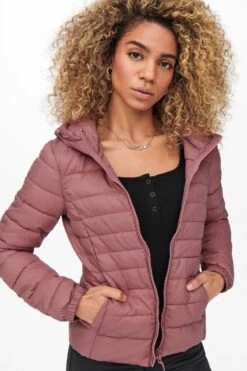 ONLY ONLTAHOE HOOD JACKET OTW NOOS Dames - Maat XS 18 ONLY ONLTAHOE HOOD JACKET OTW NOOS Dames - Maat XS -Only 800x1200 79