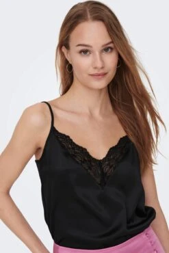 Only ONLVICTORIA SL LACE MIX SINGLET - Black Black 14 Only ONLVICTORIA SL LACE MIX SINGLET - Black Black -Only 802x1200 2