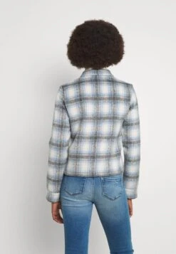 Only Jas Onllou Short Check Jacket Otw Noos 15208838 Pumice Stone/allure Dames Maat - L 26 Only Jas Onllou Short Check Jacket Otw Noos 15208838 Pumice Stone/allure Dames Maat - L -Only 831x1200 5