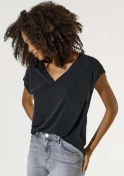 ONLY ONLFREE S/S MODAL V-NECK TOP JRS NOOS Dames Top - Maat XL 10 ONLY ONLFREE S/S MODAL V-NECK TOP JRS NOOS Dames Top - Maat XL -Only 849x1200 5