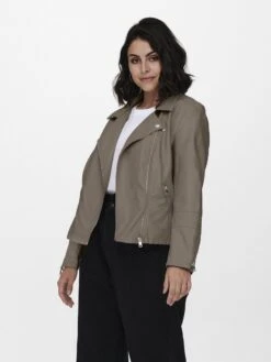 ONLY CARMAKOMA CAREMMY FAUX LEATHER BIKER ESS Dames Jas - Maat 42 -Only 900x1200 125