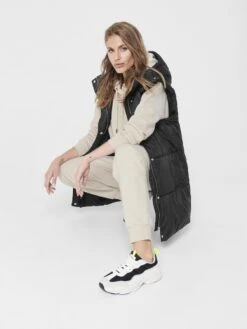 ONLY ONLDEMY PADDED WAISTCOAT OTW Dames Bodywarmer - Maat M 20 ONLY ONLDEMY PADDED WAISTCOAT OTW Dames Bodywarmer - Maat M -Only 900x1200 151