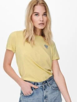 Only T-shirt Onlkita S/s Logo Top Noos 15244714 Straw Dames Maat - L 13 Only T-shirt Onlkita S/s Logo Top Noos 15244714 Straw Dames Maat - L -Only 900x1200 231