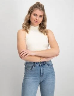 ONLY ONLNESSA S/L HIGHNECK RIB TOP JRS NOOS Dames - Maat S 27 ONLY ONLNESSA S/L HIGHNECK RIB TOP JRS NOOS Dames - Maat S -Only 927x1200 105