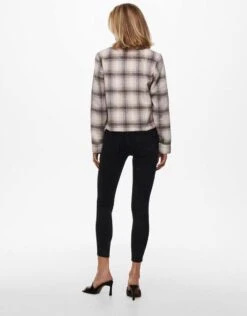ONLY ONLLOU SHORT CHECK JACKET OTW NOOS Dames Jas - Maat S 12 ONLY ONLLOU SHORT CHECK JACKET OTW NOOS Dames Jas - Maat S -Only 938x1200 5
